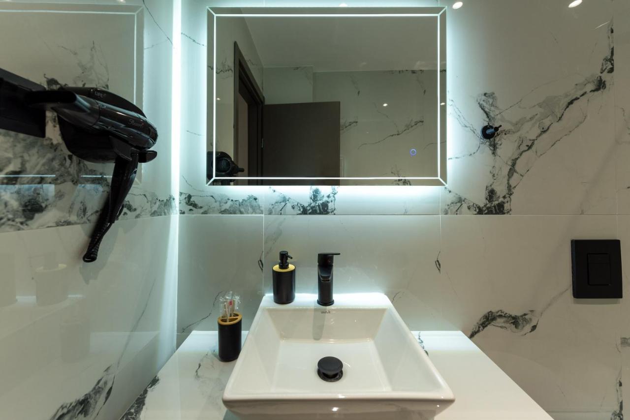 Frourio Lodge Α2 Larissa Exteriör bild