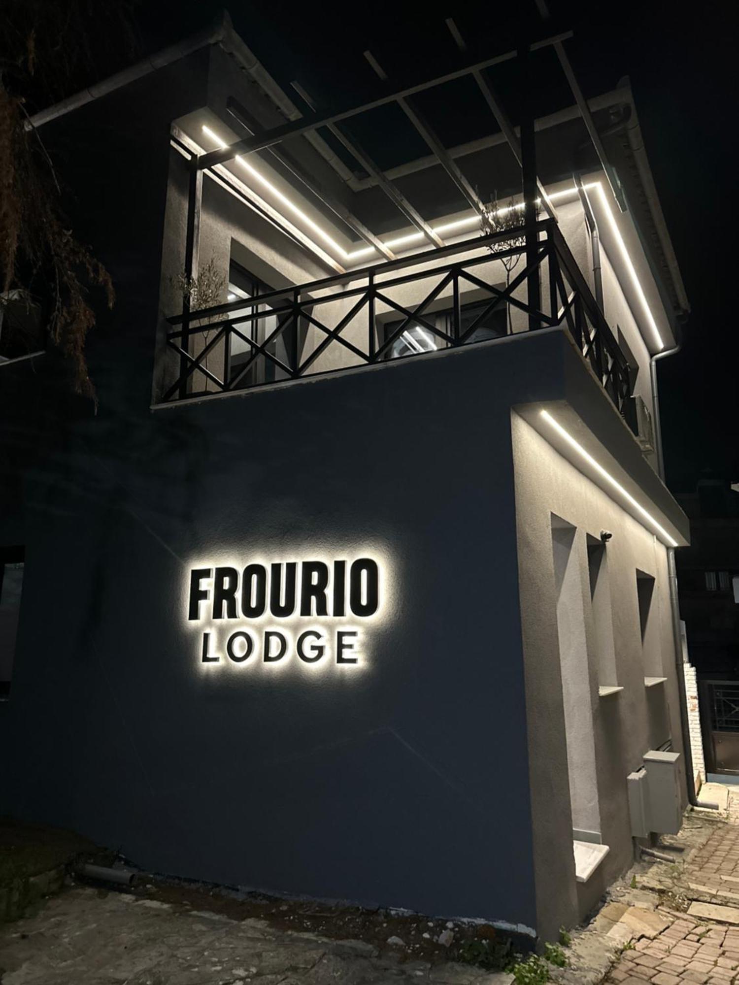 Frourio Lodge Α2 Larissa Exteriör bild